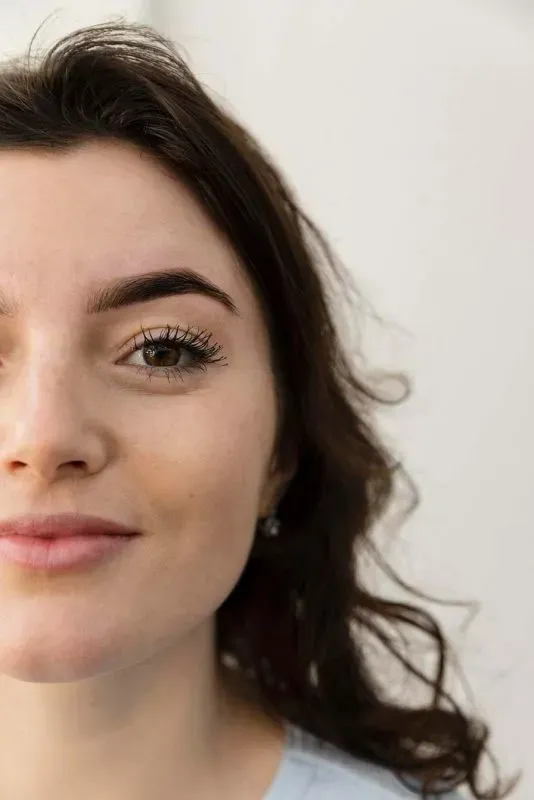 resultado trasplante de cejas